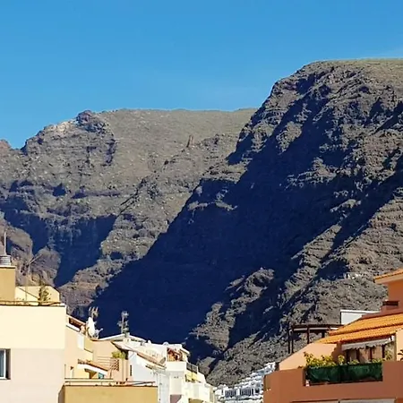 Apartment Coastal Terrace Apartment: 2br With Wi-fi Near Puerto De Santiago Puerto de Santiago (Tenerife)