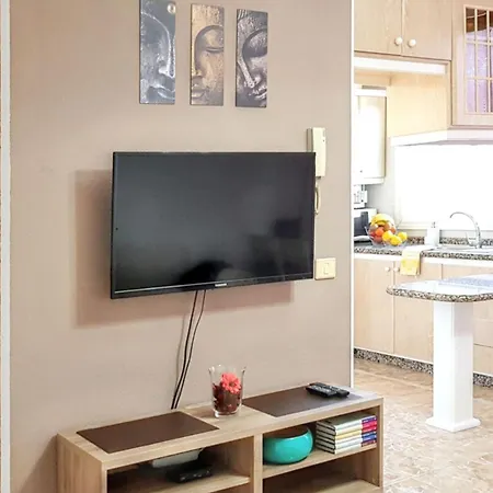 Coastal Terrace Apartment: 2br With Wi-fi Near Puerto De Santiago *